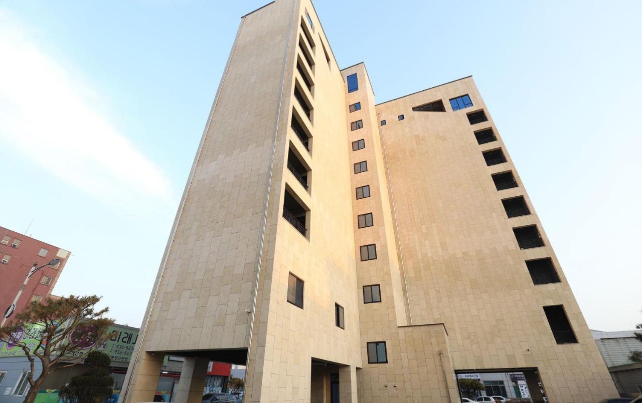 Hotel Grand Bay בוריאונג מראה חיצוני תמונה