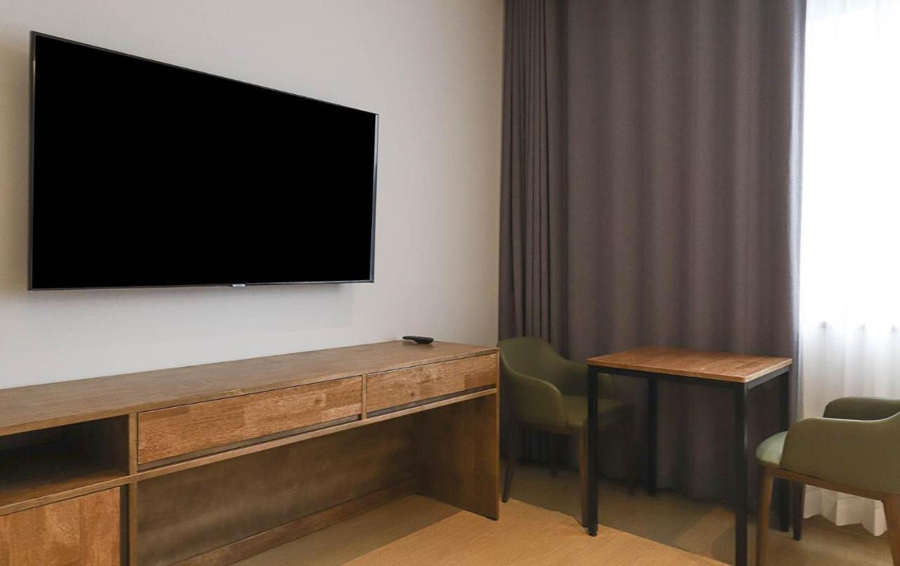 Hotel Grand Bay בוריאונג מראה חיצוני תמונה