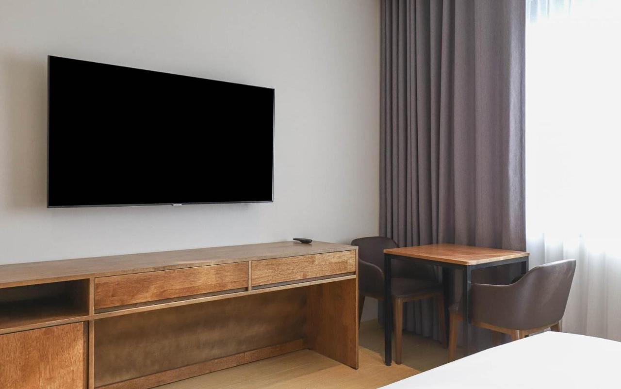 Hotel Grand Bay בוריאונג מראה חיצוני תמונה