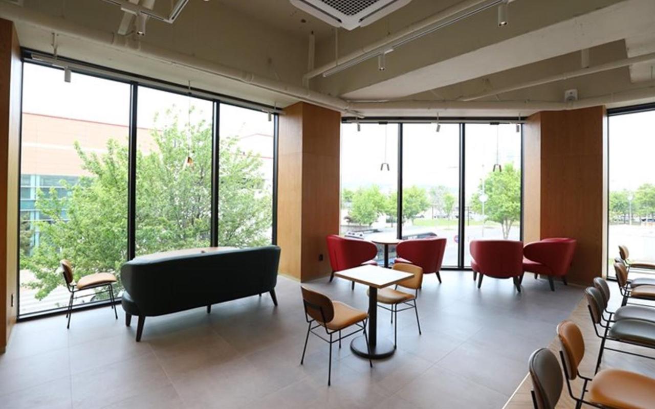 Hotel Grand Bay בוריאונג מראה חיצוני תמונה