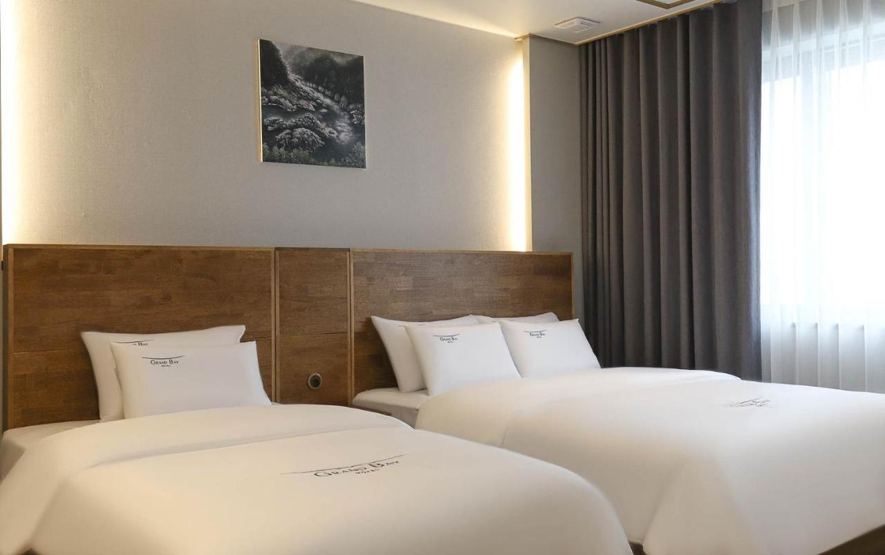 Hotel Grand Bay בוריאונג מראה חיצוני תמונה