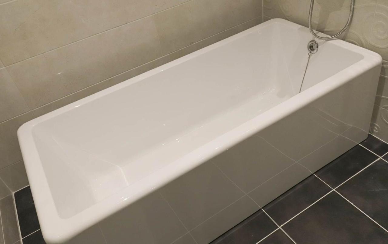Hotel Grand Bay בוריאונג מראה חיצוני תמונה
