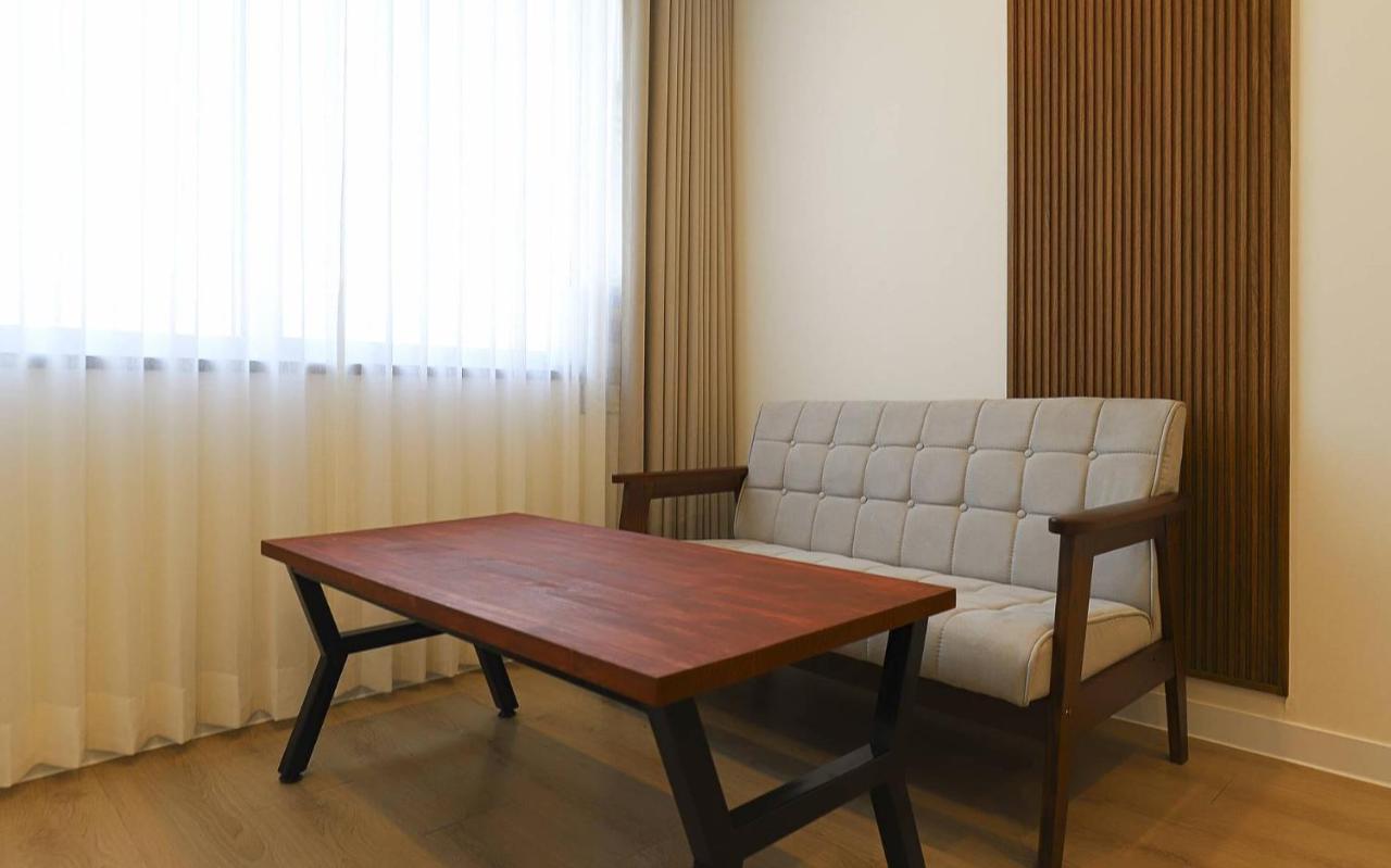 Hotel Grand Bay בוריאונג מראה חיצוני תמונה